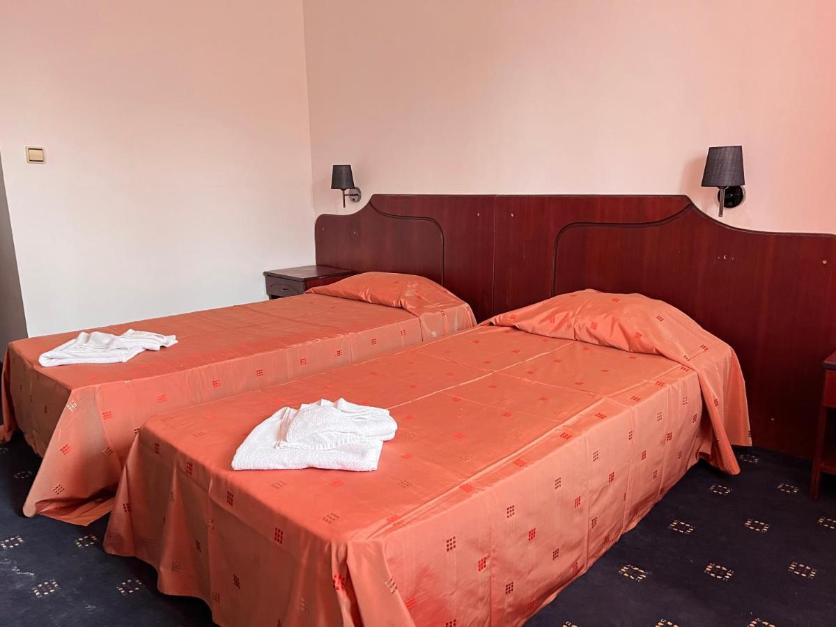 Dahlia Garden Hotel Златни пясъци Екстериор снимка