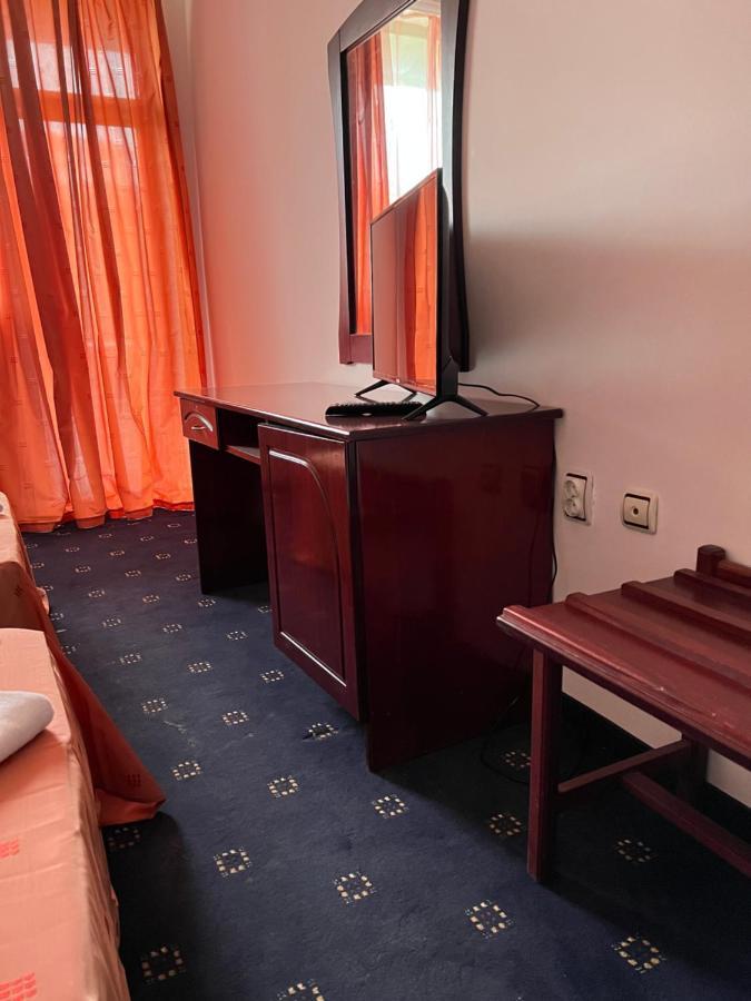 Dahlia Garden Hotel Златни пясъци Екстериор снимка