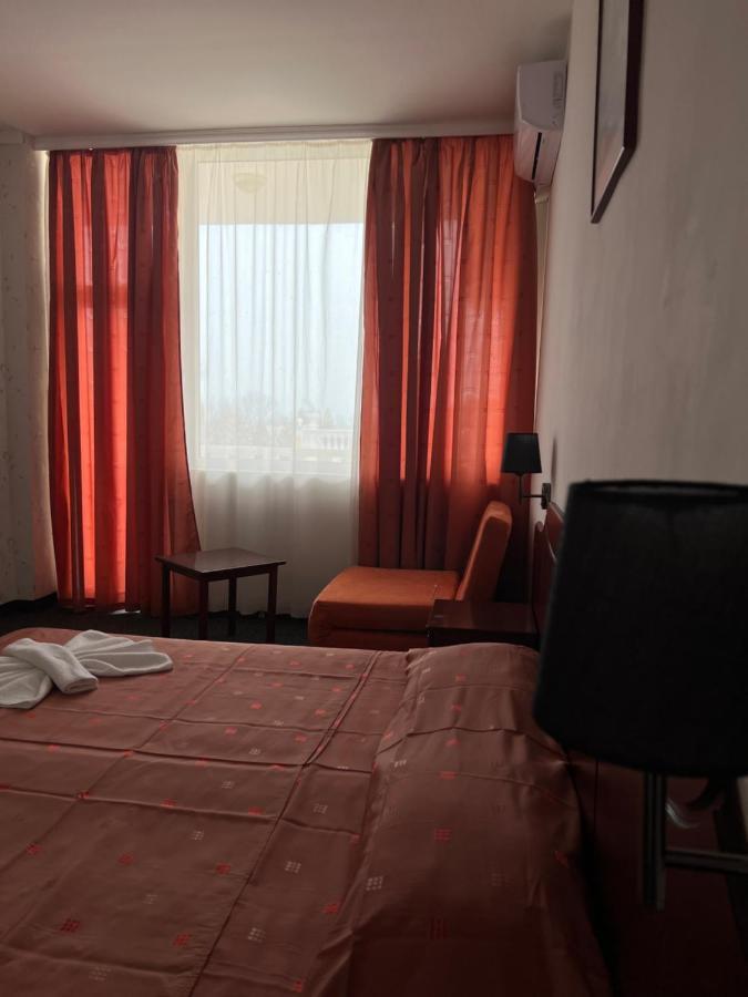 Dahlia Garden Hotel Златни пясъци Екстериор снимка