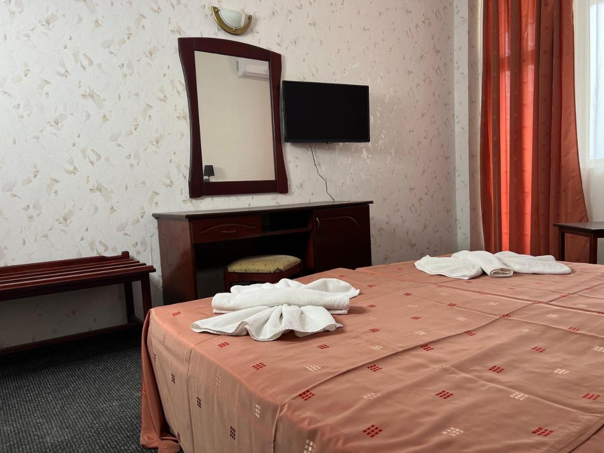 Dahlia Garden Hotel Златни пясъци Екстериор снимка