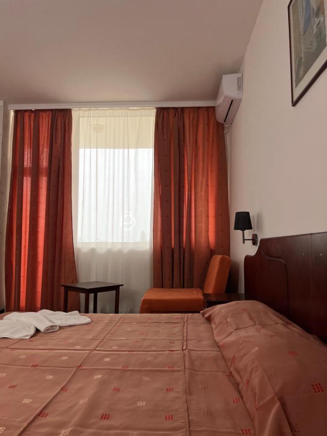 Dahlia Garden Hotel Златни пясъци Екстериор снимка