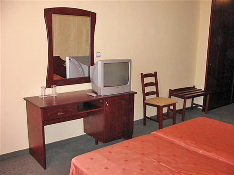 Dahlia Garden Hotel Златни пясъци Екстериор снимка